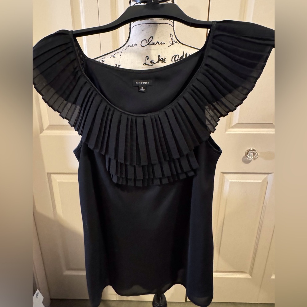 NINE WEST Elegant Black Pleated Collar Women's Top Size 8